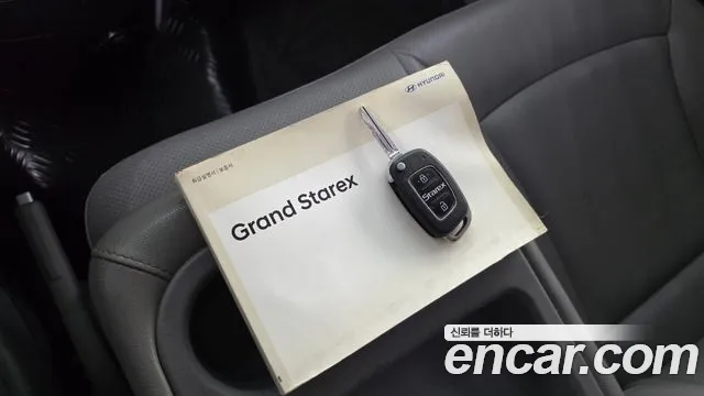 Hyundai Staria 2017 thumb 12