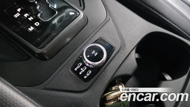 KGM Rexton 2023 thumb 10