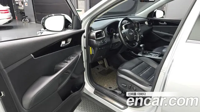 Kia Sorento 2018 thumb 5