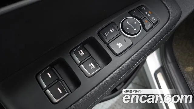 Kia Sorento 2018 thumb 8
