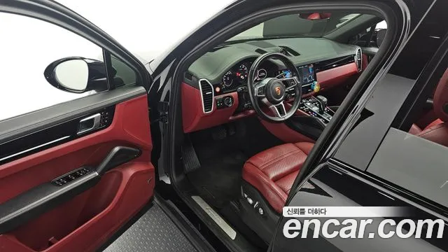 Porsche Cayenne 2020 thumb 12