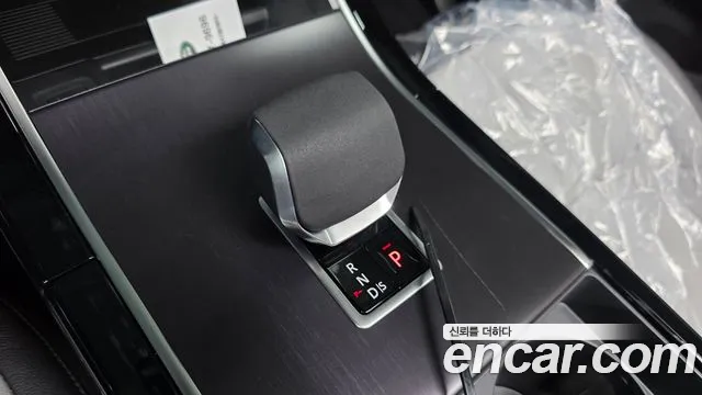 Land Rover Range Rover Evoque 2026 thumb 2