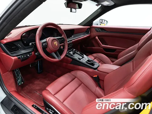 Porsche 911 2025 thumb 10