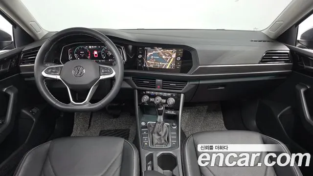 Volkswagen Jetta 2024 thumb 3