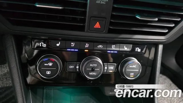 Volkswagen Jetta 2024 thumb 9