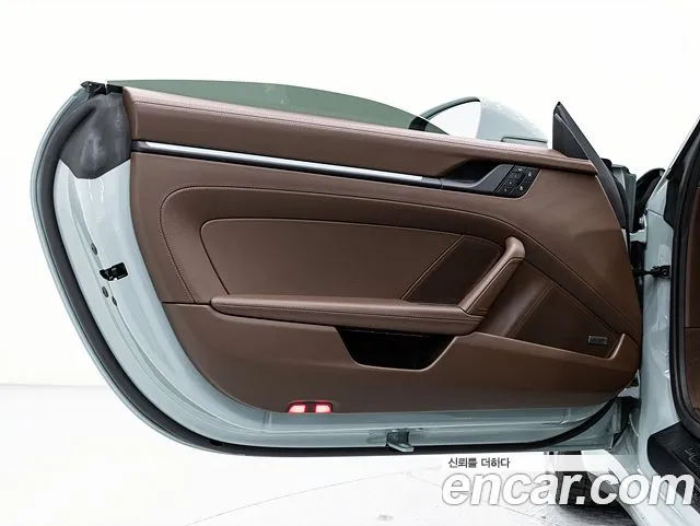 Porsche 911 2025 thumb 4