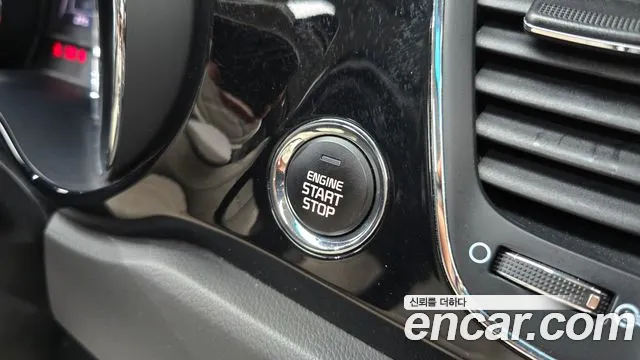 Kia Carnival 2016 thumb 8