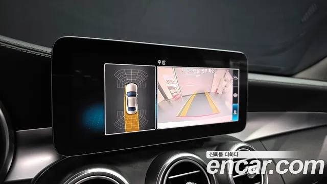 Mercedes-Benz C-Class 2019 thumb 8