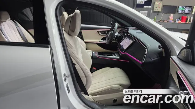 Mercedes-Benz E-Class 2026 thumb 5