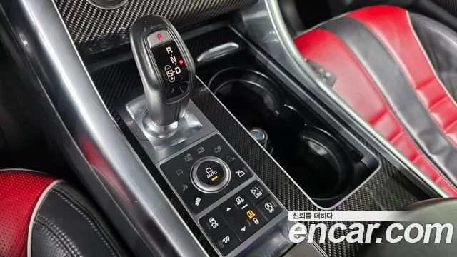 Land Rover Range Rover Sport 2017 thumb 3