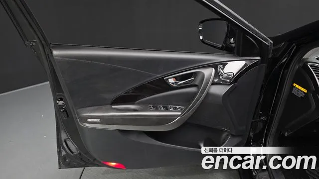 Hyundai Grandeur 2016 thumb 4