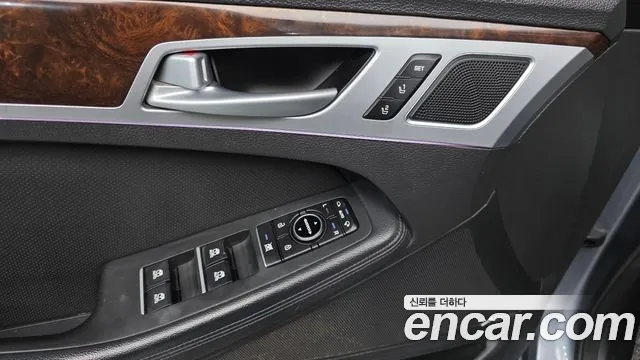 Hyundai Genesis 2014 thumb 8