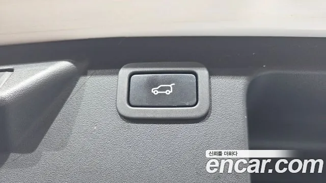 Land Rover Discovery Sport 2019 thumb 4