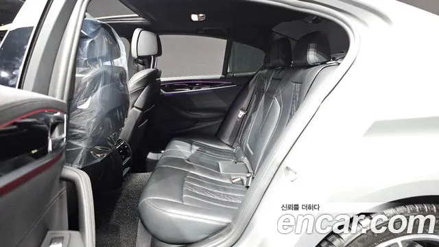 BMW 5 серии 2020 thumb 3