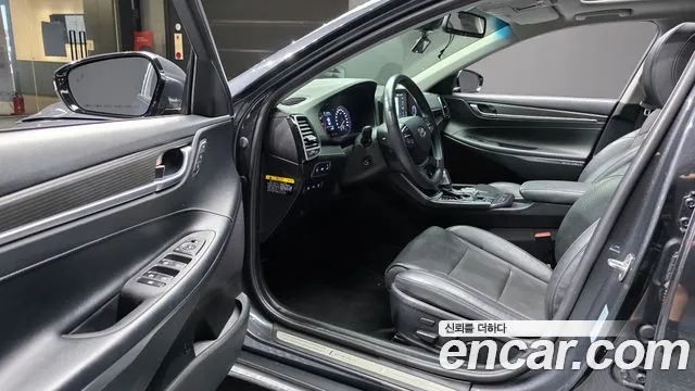 Hyundai Grandeur 2017 thumb 3