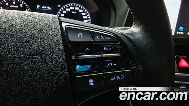 Hyundai Grandeur 2017 thumb 4
