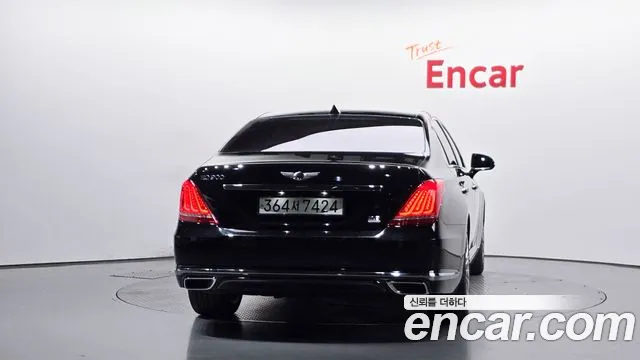Genesis G90 2017 thumb 8