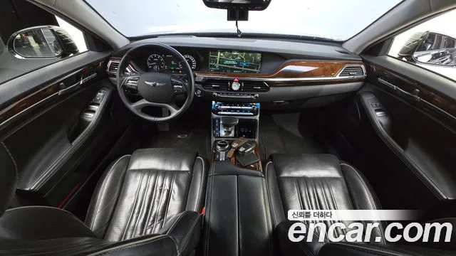 Genesis G90 2017 thumb 11