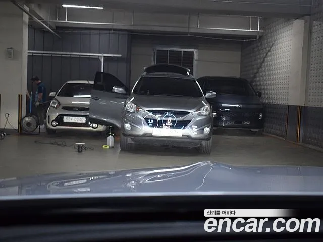 Mercedes-Benz E-Class 2022 thumb 2