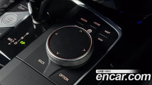 BMW 1 серии 2024 thumb 10