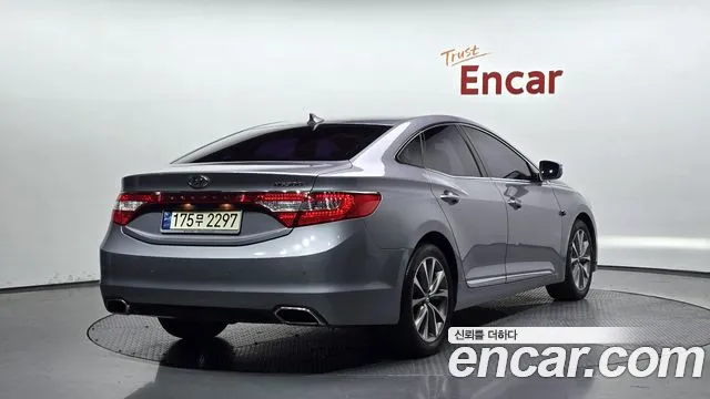 Hyundai Grandeur 2014 thumb 4