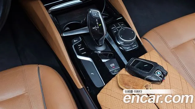 BMW 5 серии 2018 thumb 10