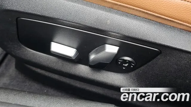 BMW 5 серии 2018 thumb 8