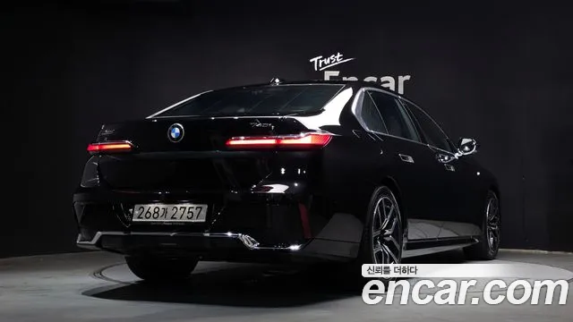 BMW 7 серии 2025 thumb 5