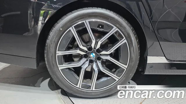 BMW 7 серии 2025 thumb 6