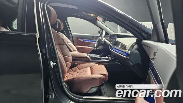 BMW 7 серии 2025 thumb 11