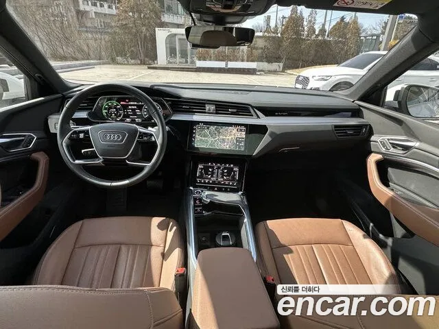 Audi Q8 e-tron 2024 thumb 8