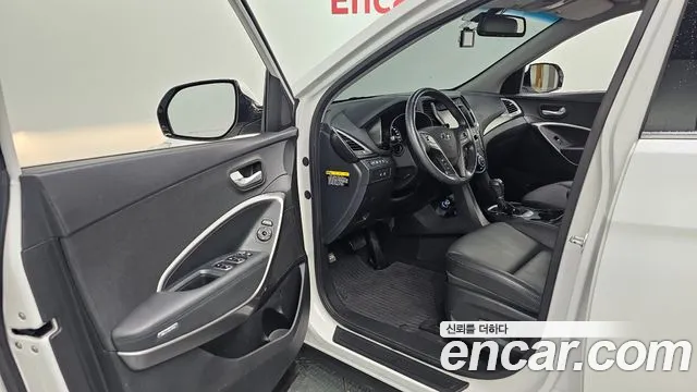 Hyundai Santafe 2017 thumb 5