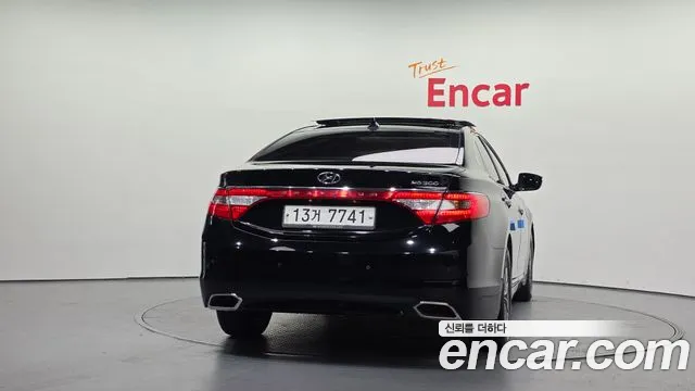 Hyundai Grandeur 2014 thumb 12