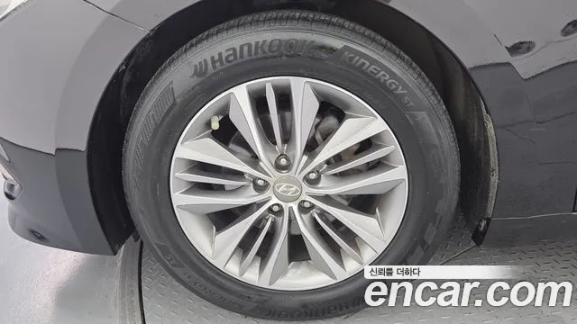 Hyundai Grandeur 2014 thumb 6