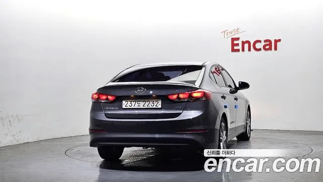 Hyundai Avante 2017 thumb 8