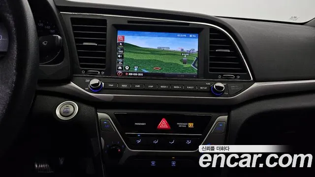 Hyundai Avante 2017 thumb 9
