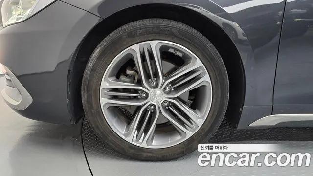 Hyundai Grandeur 2018 thumb 3