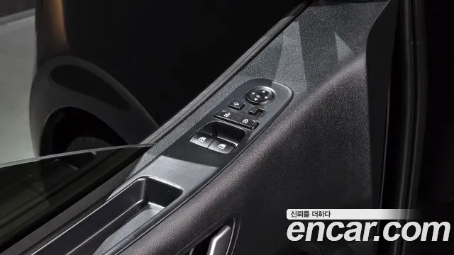 Hyundai Staria 2021 thumb 10