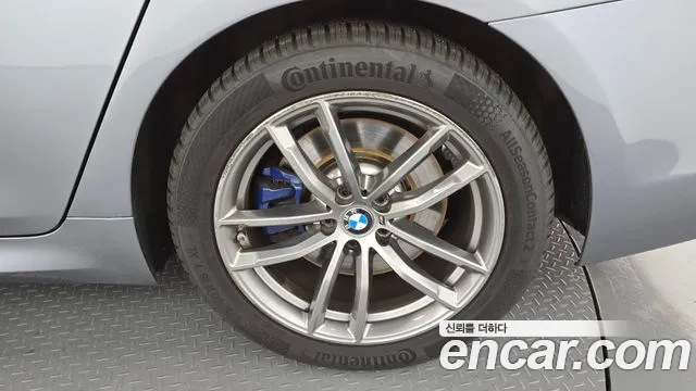 BMW 5 серии 2017 thumb 2