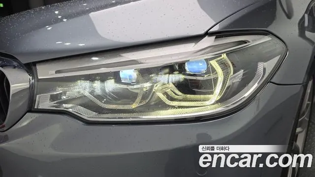BMW 5 серии 2017 thumb 9