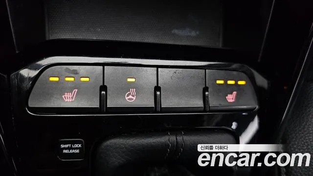 Kia Stonic 2018 thumb 3