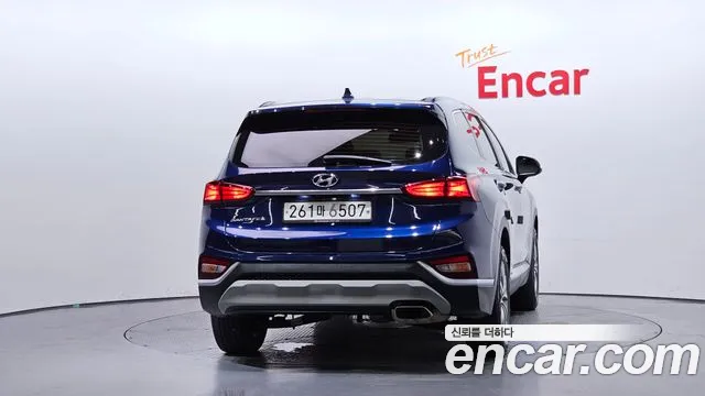 Hyundai Santa Fe 2019 thumb 4