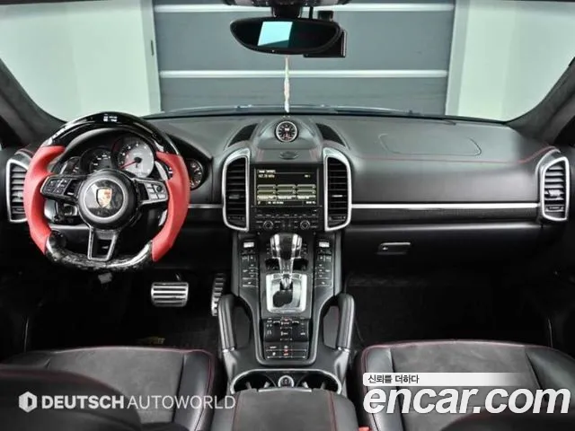 Porsche Cayenne 2013 thumb 6