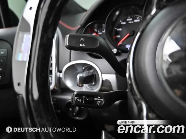 Porsche Cayenne 2013 thumb 11
