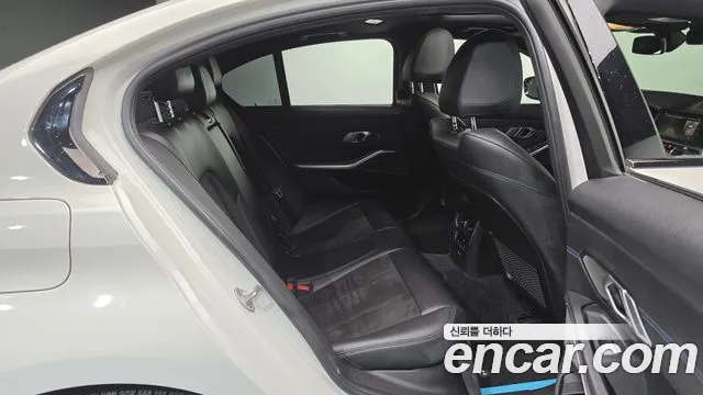 BMW 3 серии 2021 thumb 2