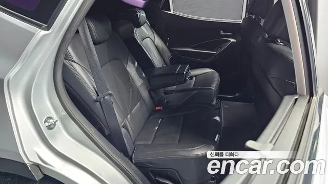 Hyundai Santafe 2015 thumb 9