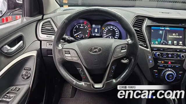 Hyundai Santafe 2015 thumb 11