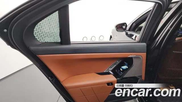 BMW 7 серии 2025 thumb 4