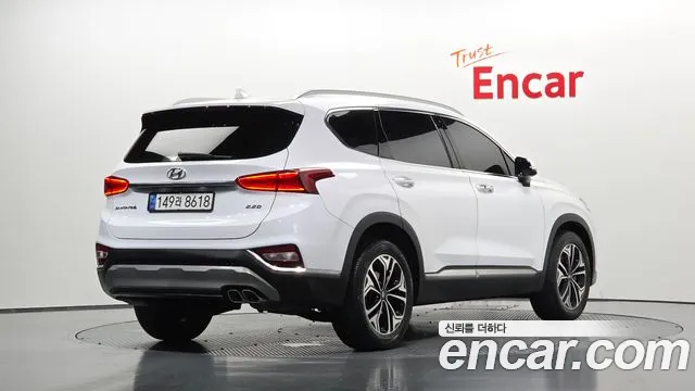 Hyundai Santa Fe 2018 thumb 2