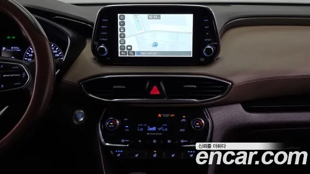 Hyundai Santa Fe 2018 thumb 3